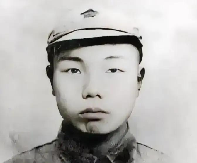 长征途中，一红军干事在筹粮时被土司武装抓走。当萧华前去谈判时，土司放话说：“留下