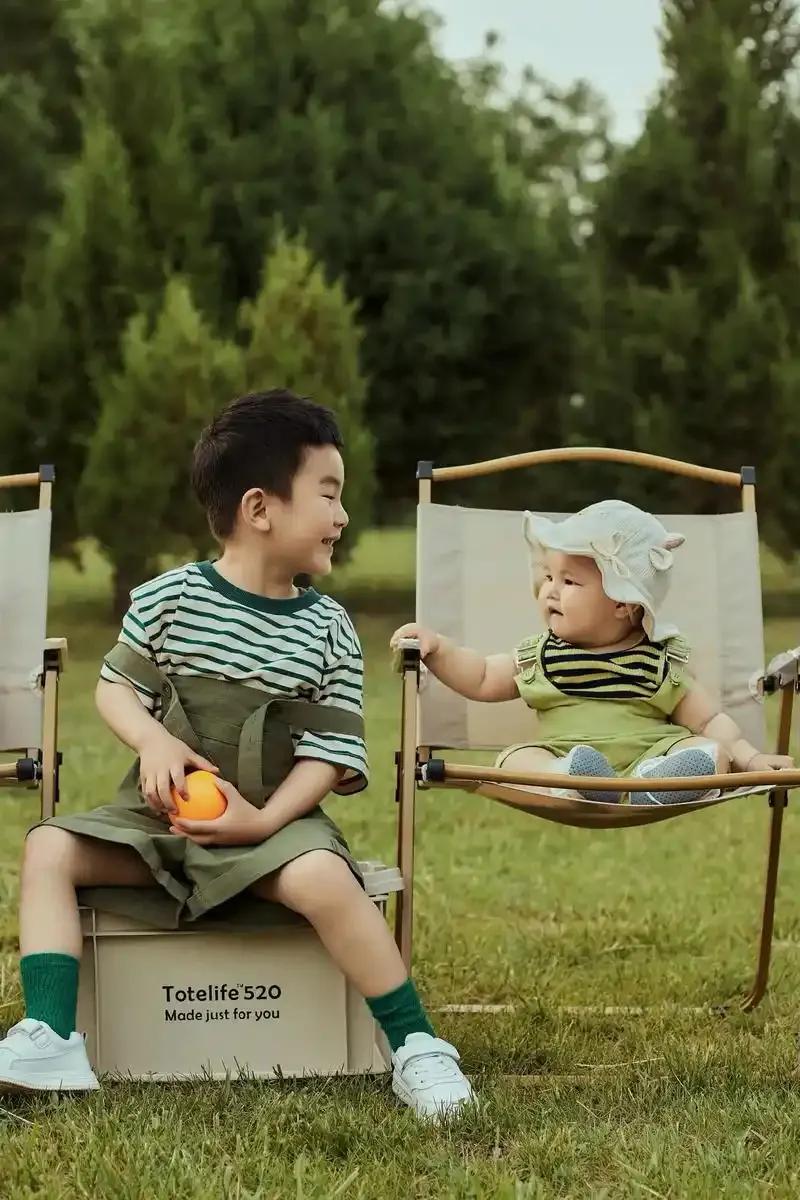 幸福和什么最有关系幸福和欲望最有关系。欲望越强，期望值越高，幸福感越少。反之欲望