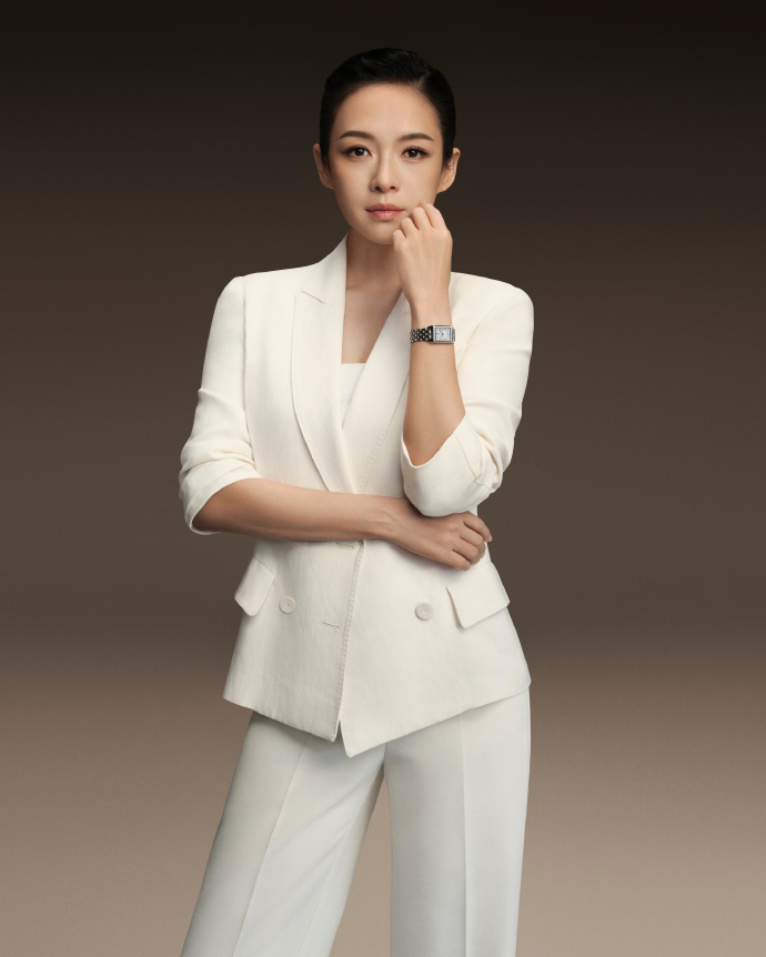 章子怡奢牌硬照时尚灵感解读  身为积家全球代言人 章子怡演绎翻转系列腕表全新大片