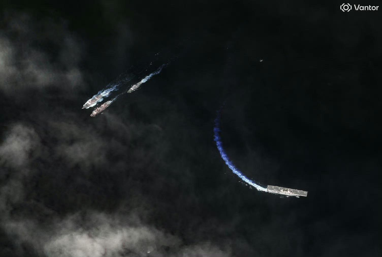 南部战区海军出岛链的编队引起了海外很高的关注，卫片服务商借机大秀能力，发布了前所