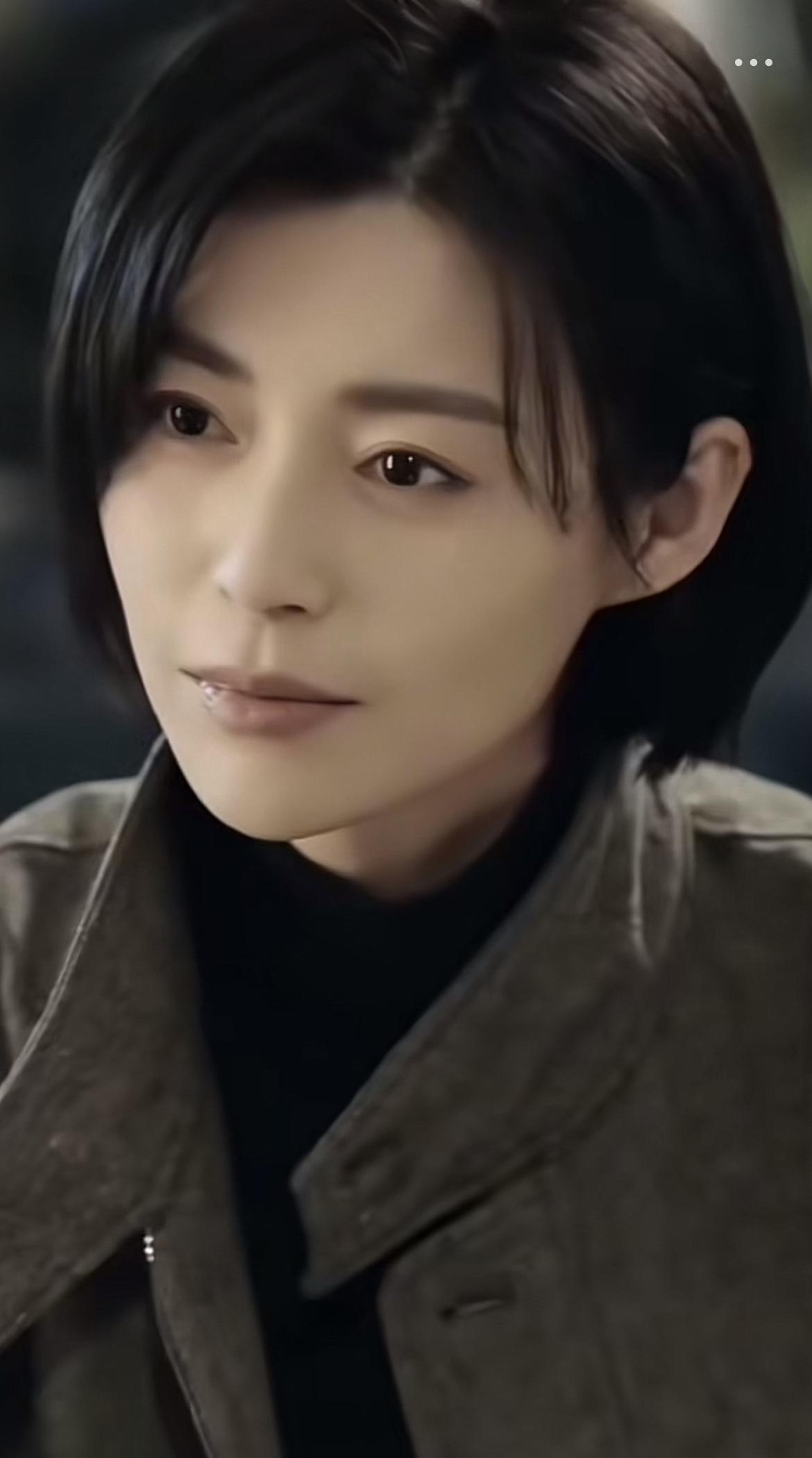 又连追由牛骏峰、卢杉主演的悬疑剧《乱码迷局》第七、八、九三集，不得不说牛竣峰饰演