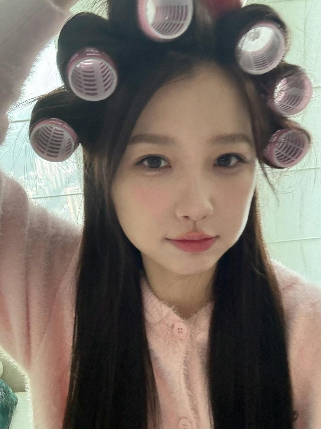 #好想rua虞书欣的脸#欣欣你是一个可爱的奶团子吧！！！[月亮代表我的心]御姐身