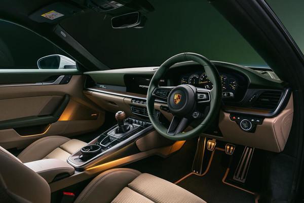保时捷推出 911 GT3 纪念特别版，全球仅 51 台为纪念保时捷英国成立 7