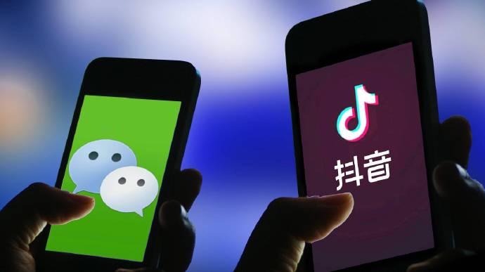 苹果和微信闹翻了！因为微信将用户引向外部支付系统，规避苹果30%的佣金，俗称苹果