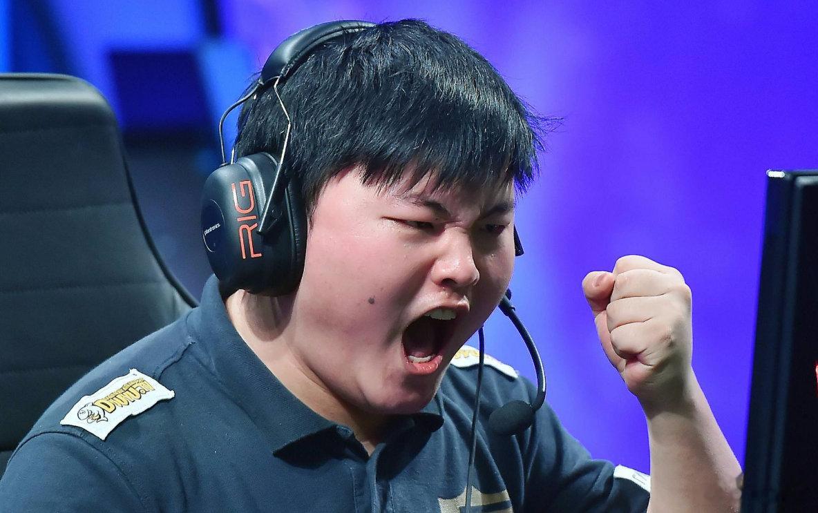 以前的ig为什么只是拿了一个s冠军？坐拥历史第一上单，第二adc，第三中单的ig