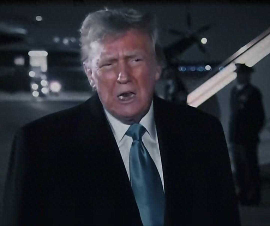 据报特朗普在被问及高市涉台挑衅言论，导致中日紧张关系时回应，“台湾从我们美国手里