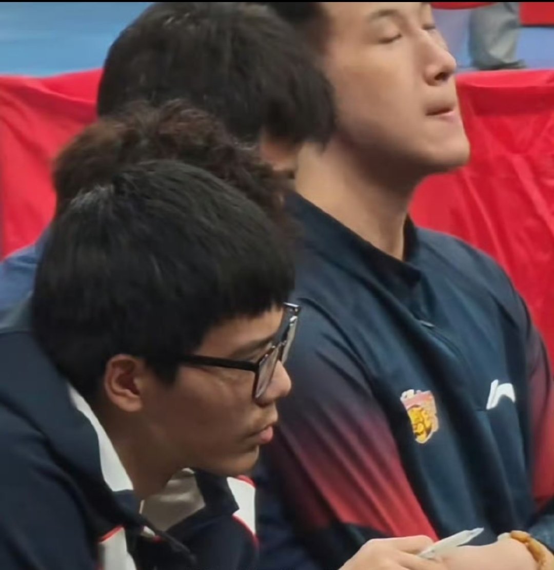 本赛季新加入广东宏远男篮主力中锋焦泊乔因个人事务申请离队。很多球迷看到都是家中有