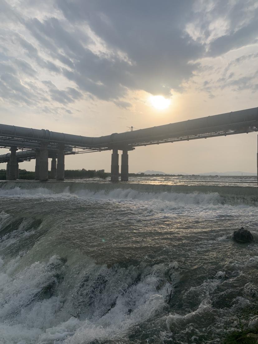 我的今日状态：😁轻松愉快
我这里的天气：☀️晴天