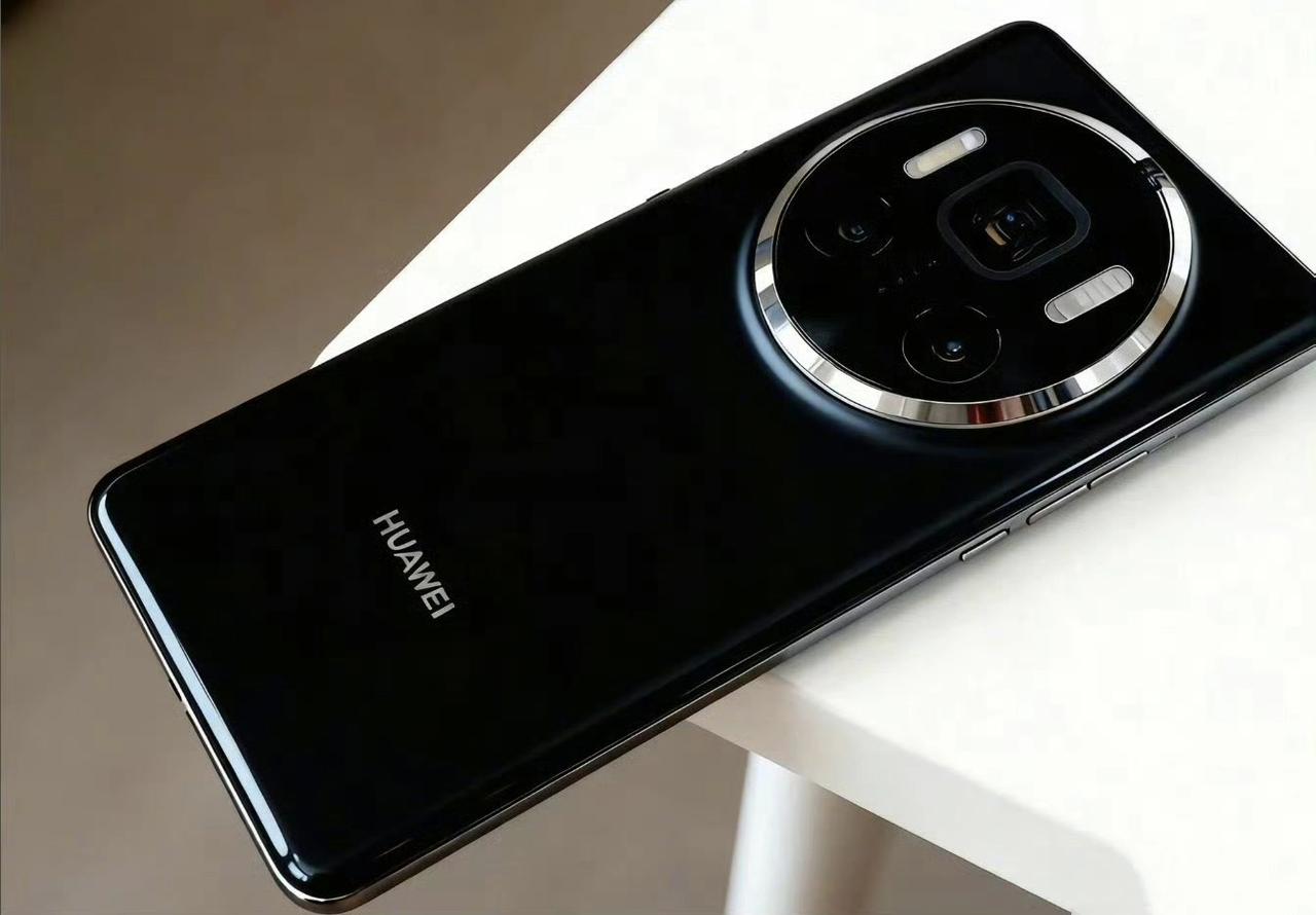 不是华为Mate80真机图。