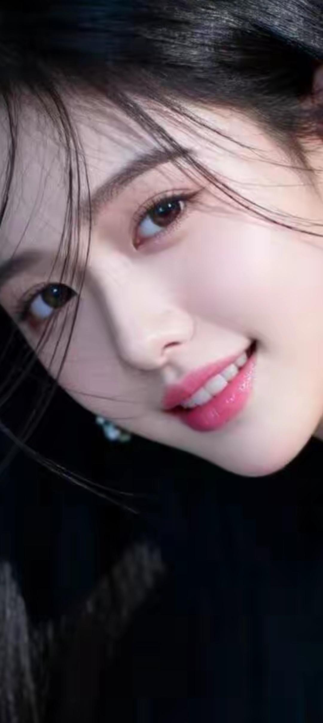 甜美笑容，温柔眼眸，元气少女，元气满满！🌟✨