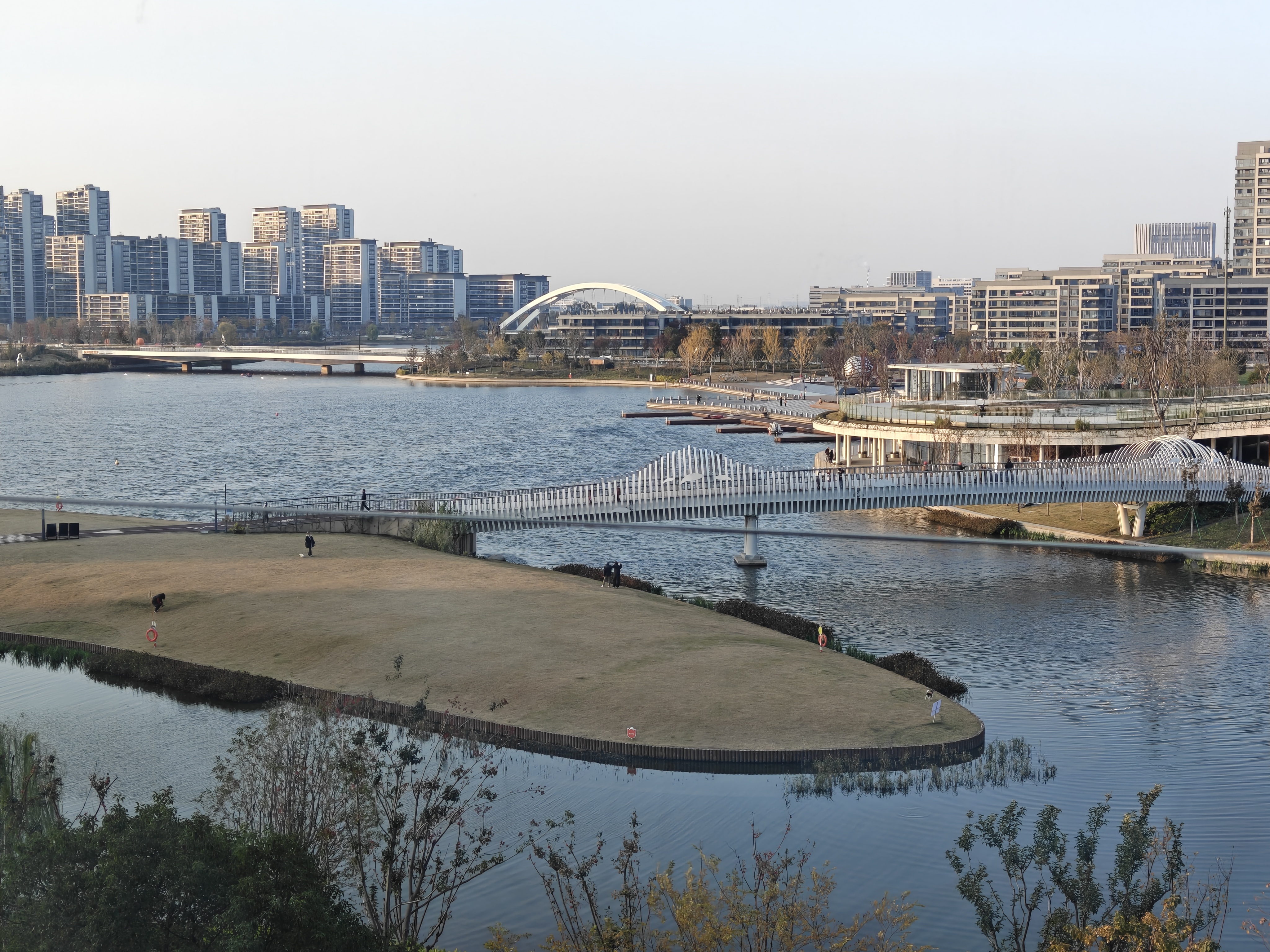 又到杭州了晚上一加发布会见一加Ace6T科技数码