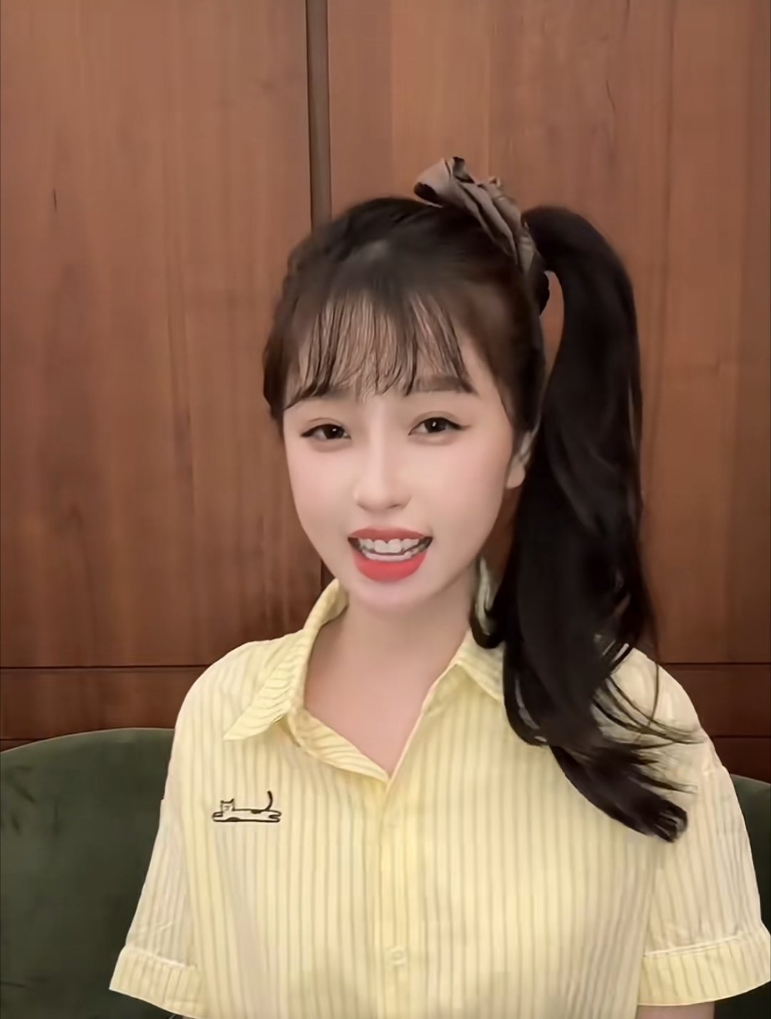 虞书欣偏爱这种奇怪的发型吗？ ​​​