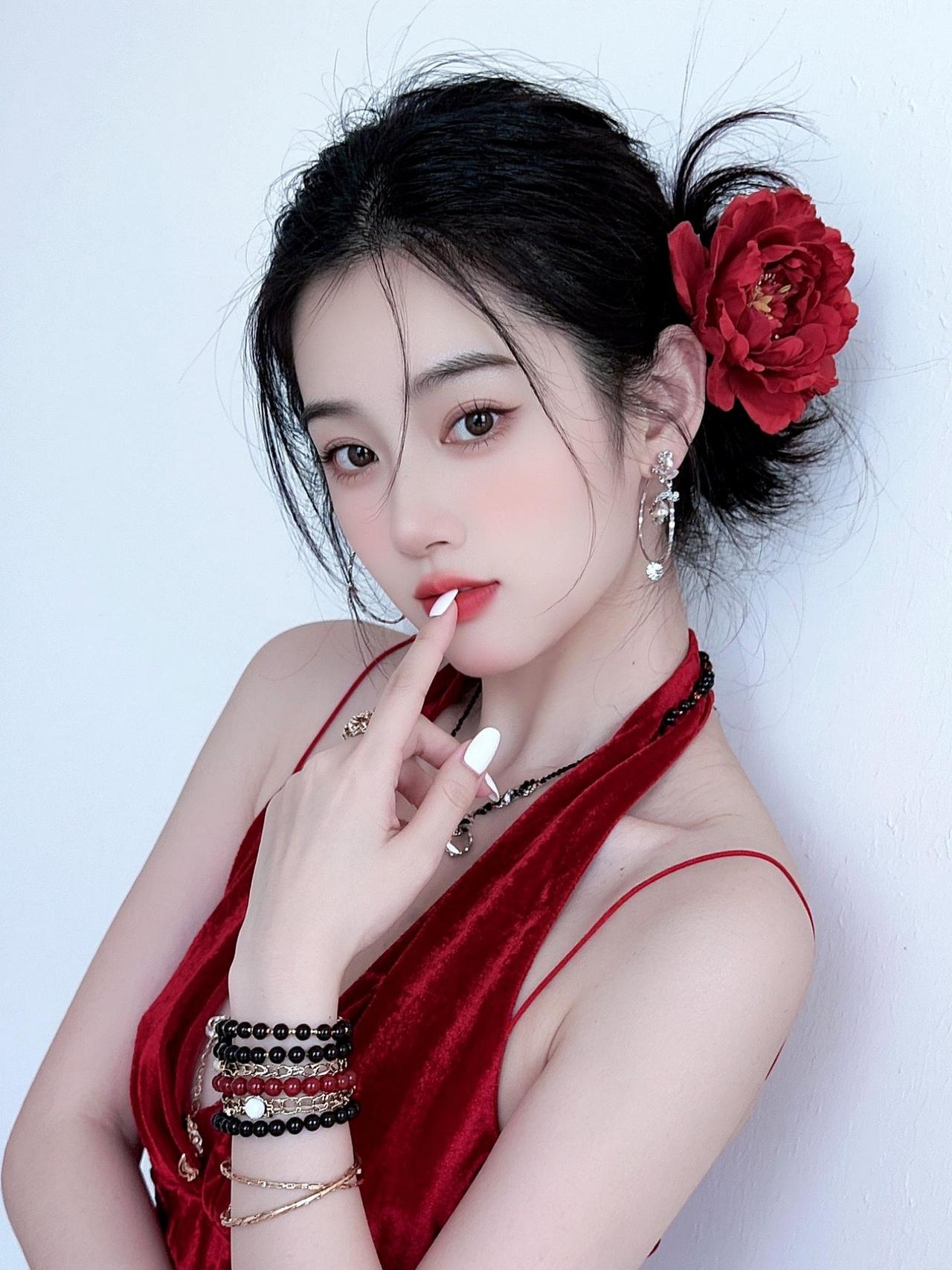 拍同款抖音玩法合伙人计划。@DOU+上热门 @D0U十小助手