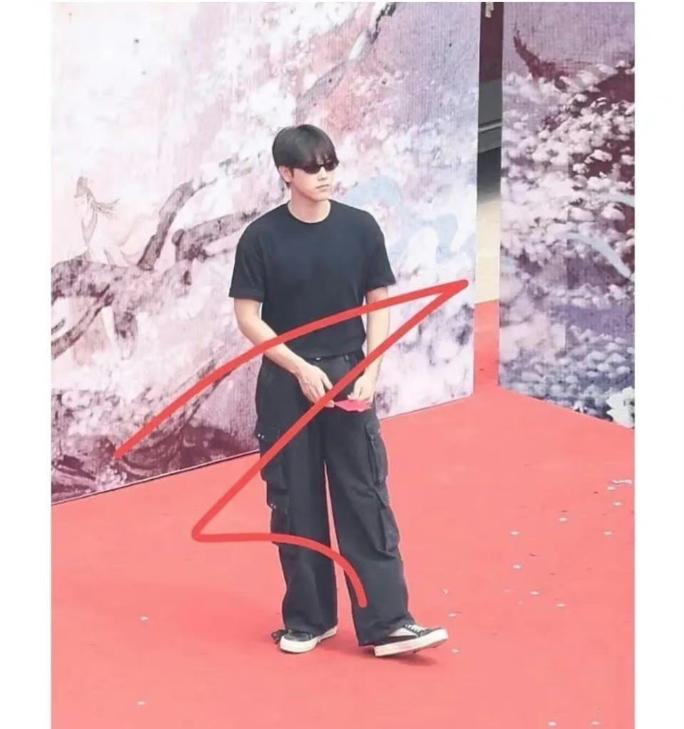 陈飞宇怎么胖成杜海涛了？这还怎么和大美女迪丽热巴搭档？ ​​​