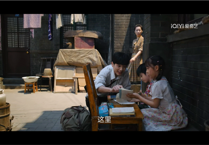 白宇8分钟一镜到底这段白宇8分钟一镜到底做了13件事 和小朋友吐槽时的无奈，参观