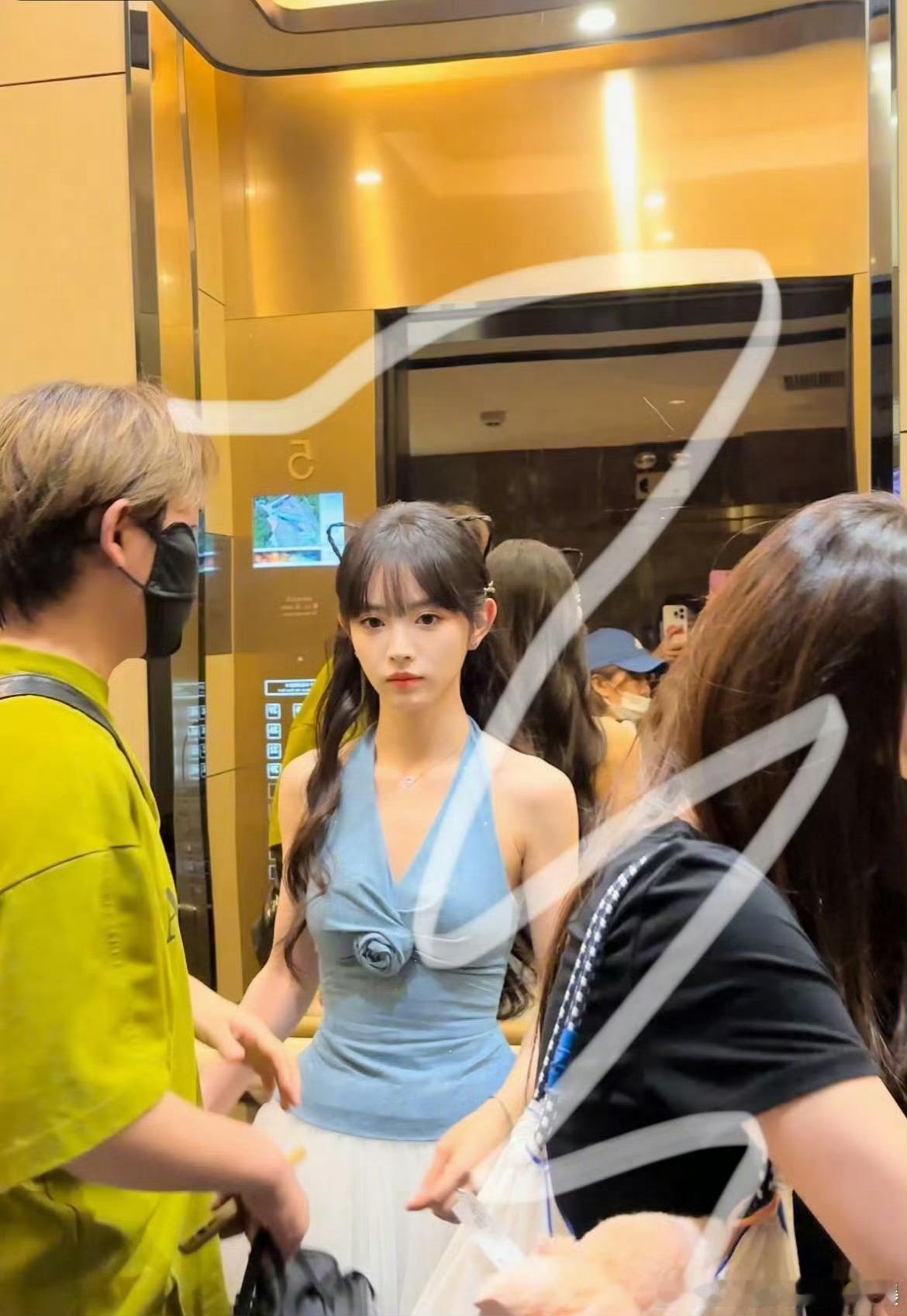 美女田曦薇小猫耳发型田曦薇小猫耳发型田曦薇小猫耳朵编发 ​​​