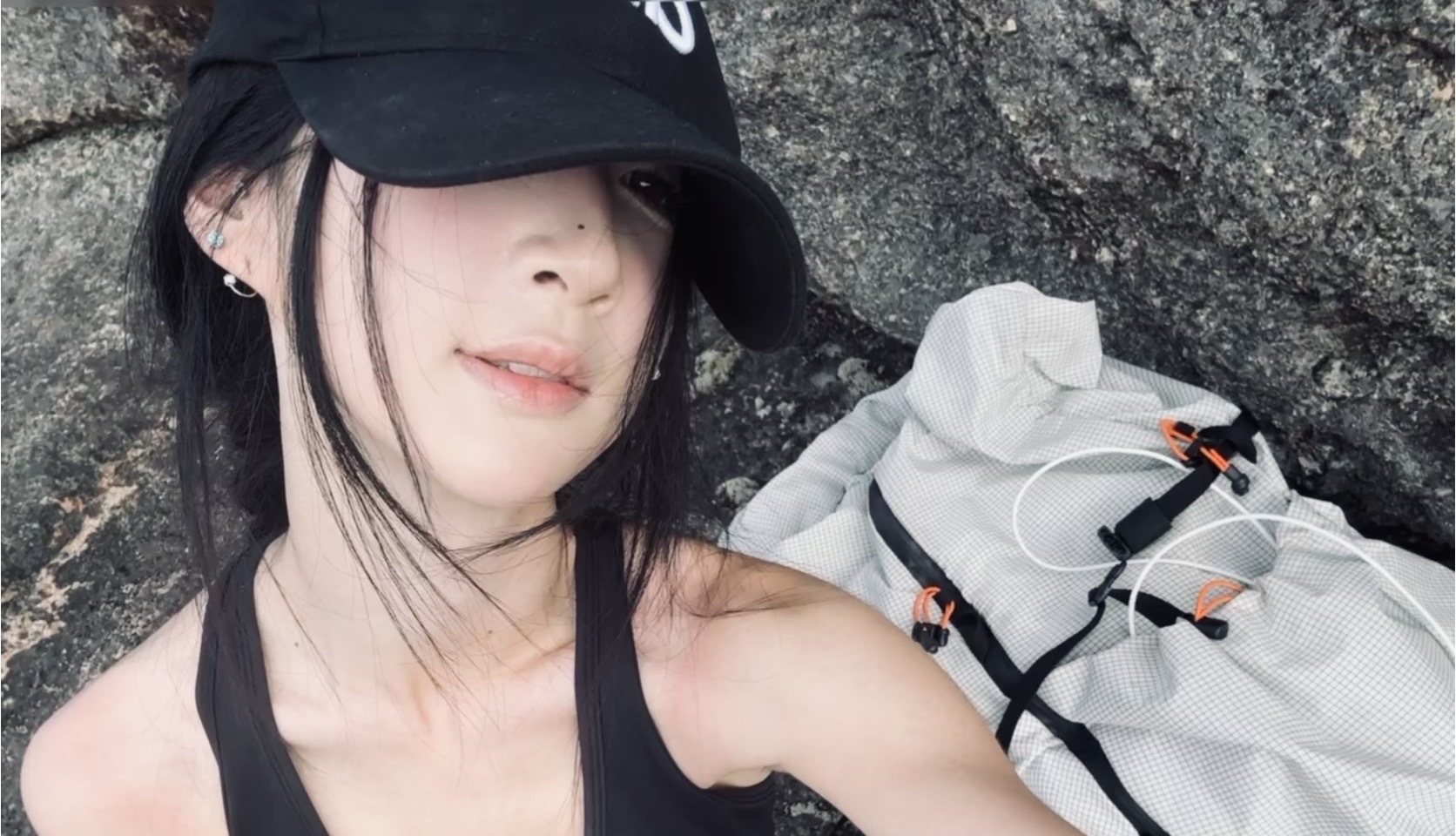怎样呢！？？？？女人中的女人 怒爬7h罢了 ​​​
