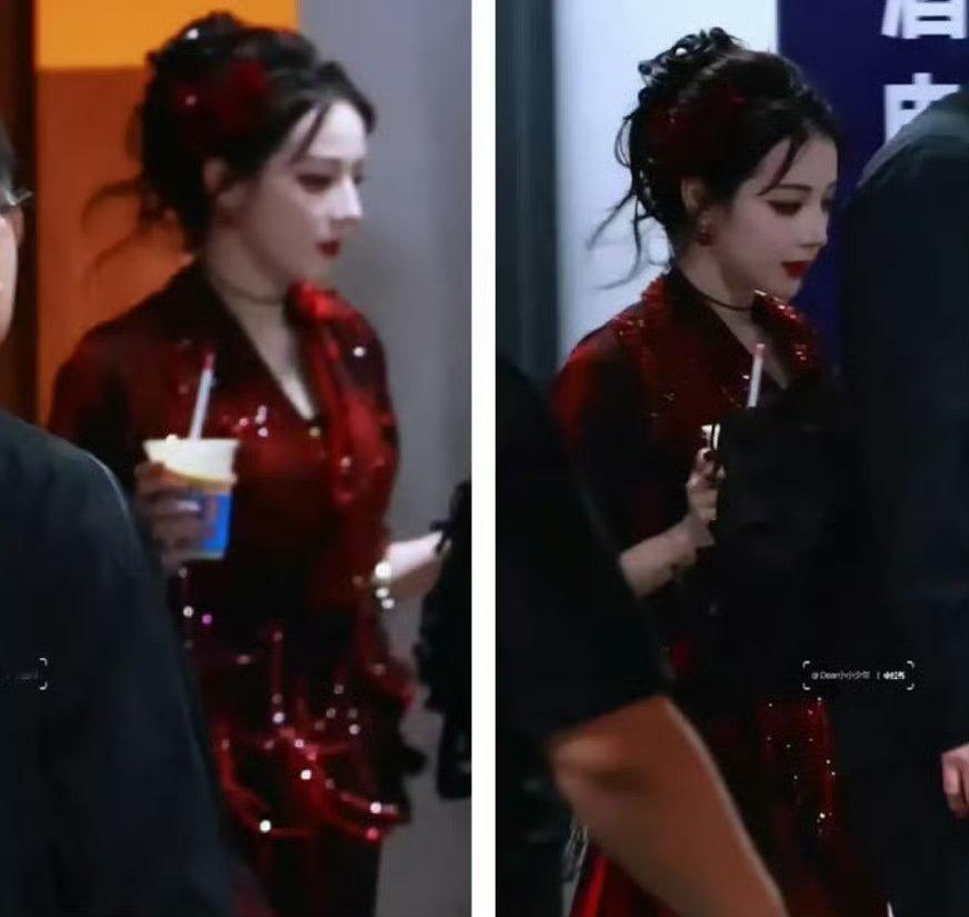 迪丽热巴好一朵红玫瑰🌹 ​​​