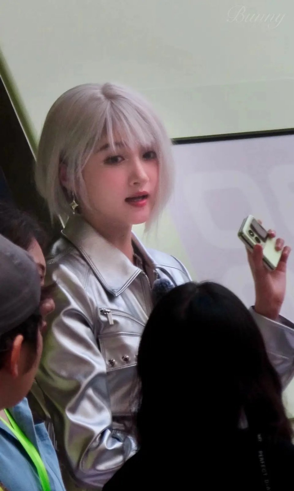 大家觉得关晓彤的颜值回春了吗？ ​​​