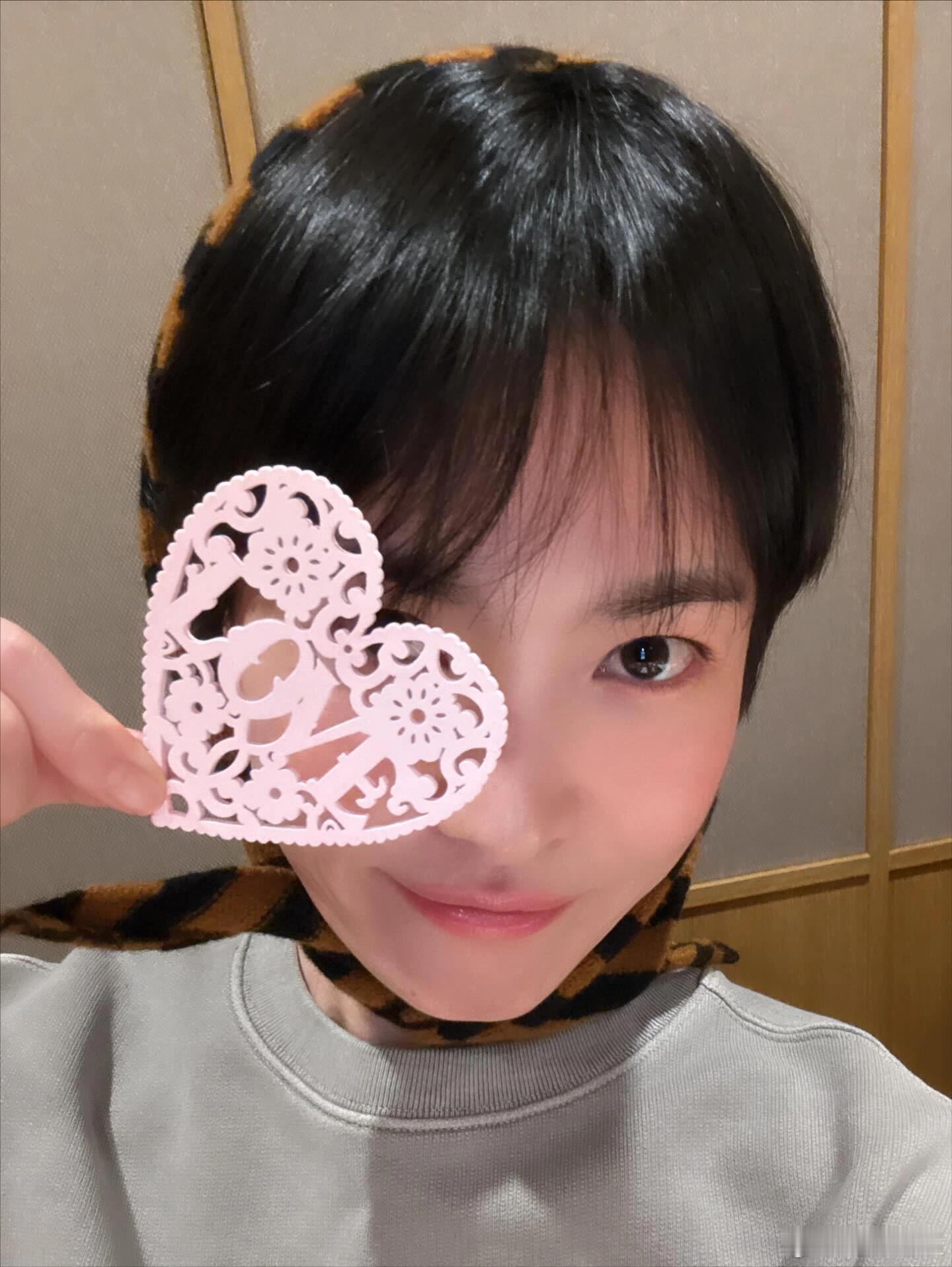 宋慧乔44岁庆生照！姐姐永远美丽 