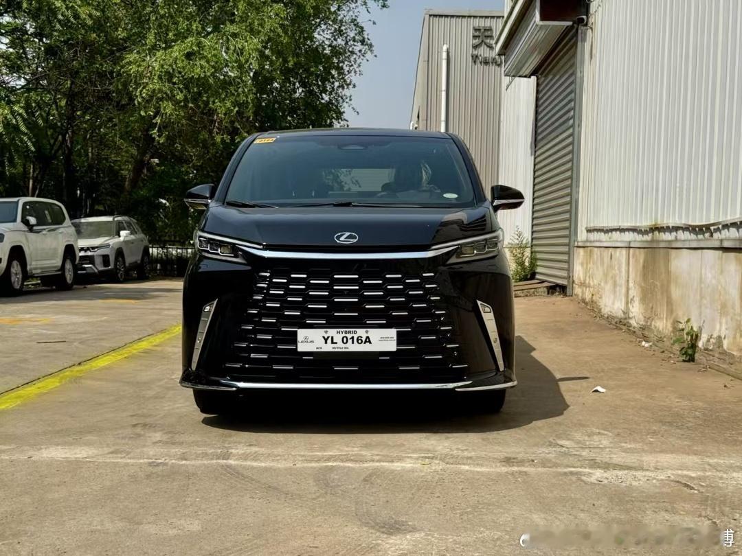 LM350 130多万 没有消费税 150以内落地 喜欢您来 LM350 25款