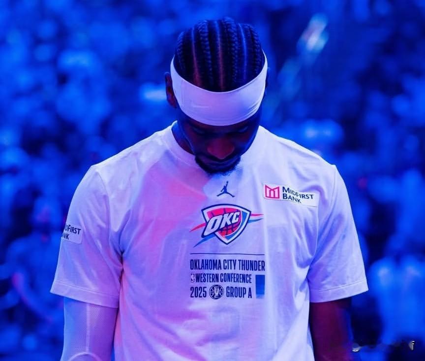 近三战仅一胜，卫冕冠军胜率急剧下降，打破73胜的希望破灭了！
不知道是因为雷霆队