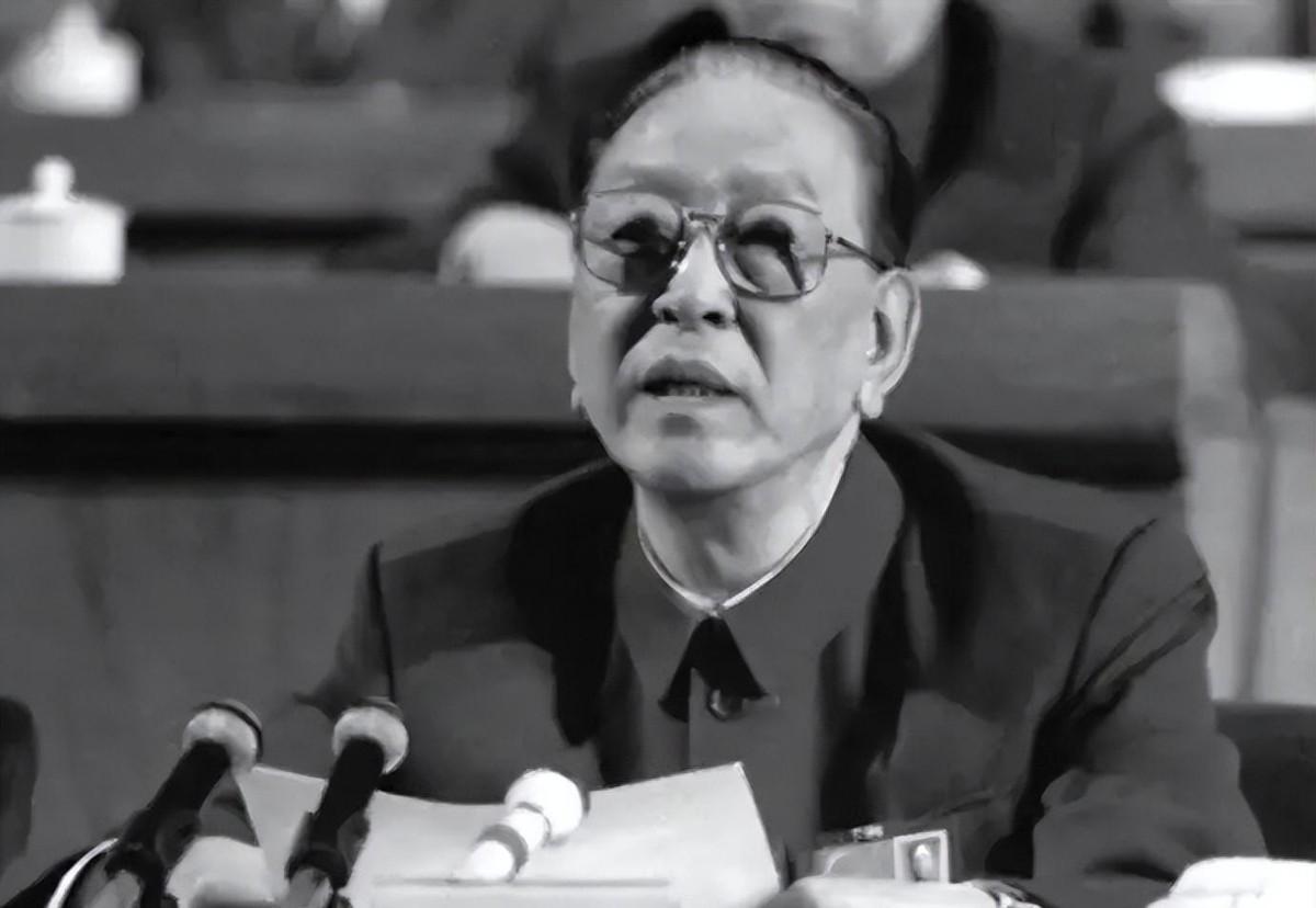 1963年耿飚建议中国飞地坎巨提划归巴基斯坦，中央深入讨论后最终批准该决定！
1