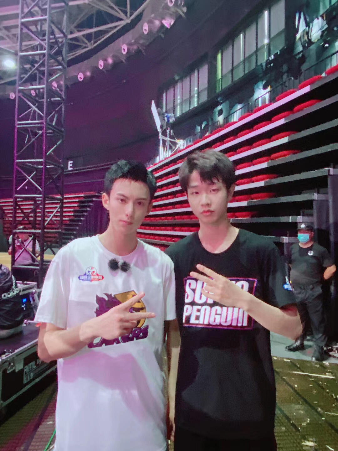 一张早期王鹤棣 