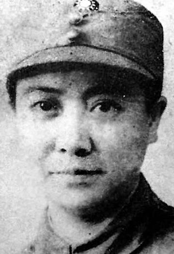 1972年，北京八宝山送别陈毅元帅，人群里突然来了一位气质很好的老太太，张茜一眼