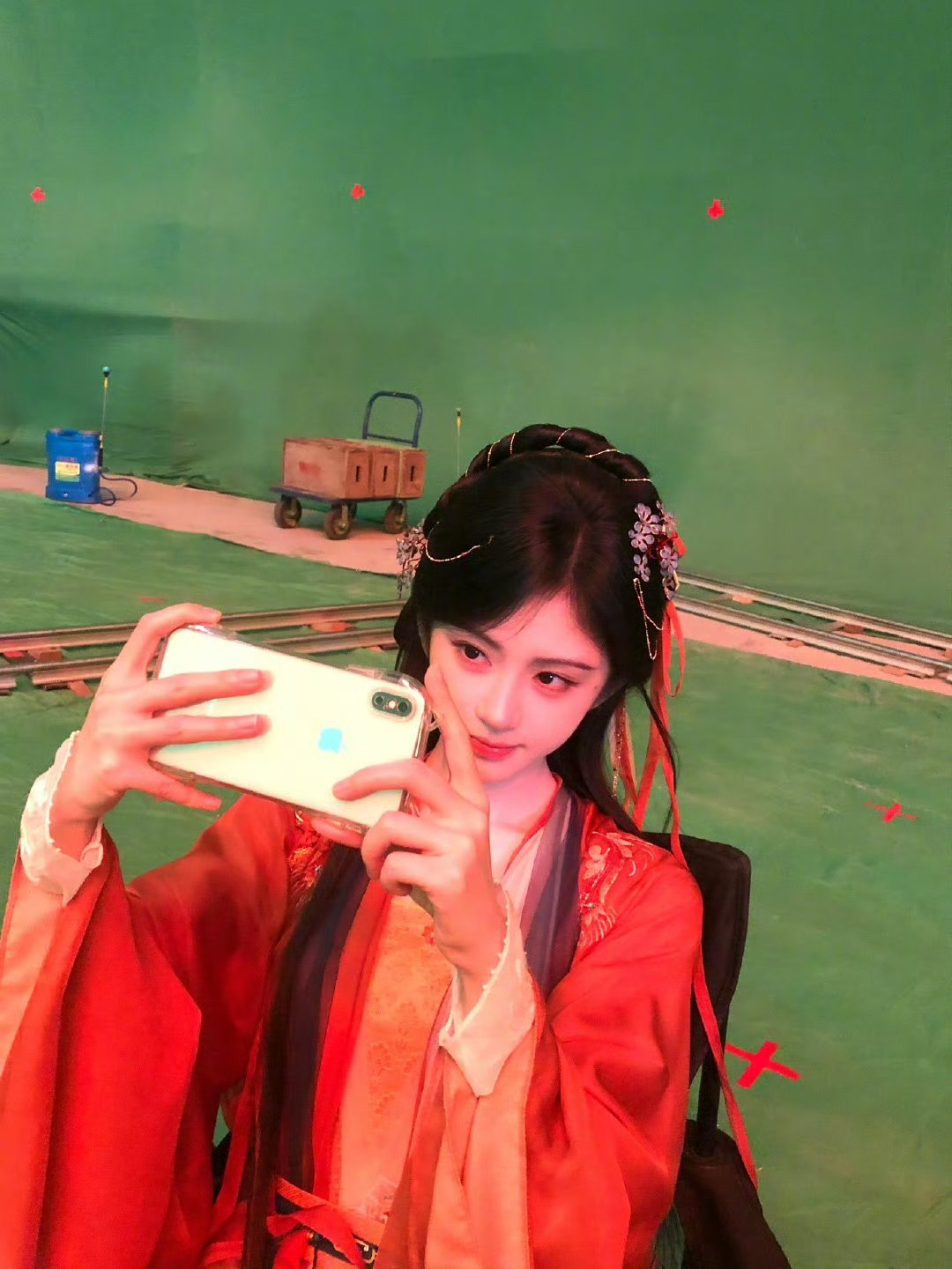 鞠婧祎  jjy鞠婧祎苏绿夏jjy鞠婧祎万花世界知我者 谓我心忧 不知我者 谓我