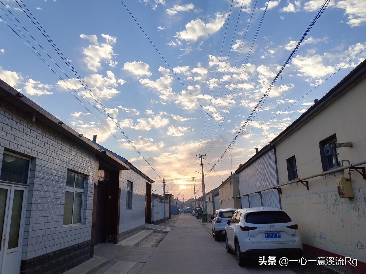 众友友早上好！
今天是9月5日星期六，日出时间5.43分，日落时间6.35分，白