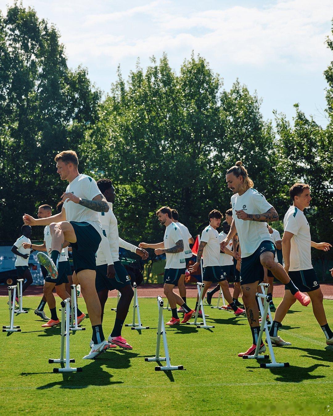 澳大利亚队今日训练的图组：GoSocceroos2026美加墨世界杯世界杯