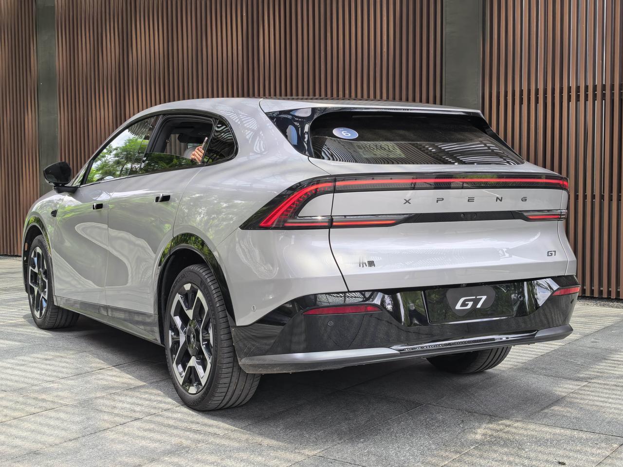 作为Model Y车主试完小鹏G7，发现自己是花26万的大冤种，特斯拉凭啥？我为