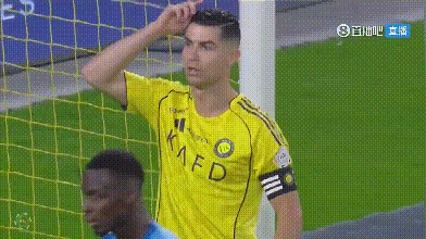 C罗生涯第970球真是霸气拉满，一记回头望月攻入死角，守门员一点办法都没有，C罗