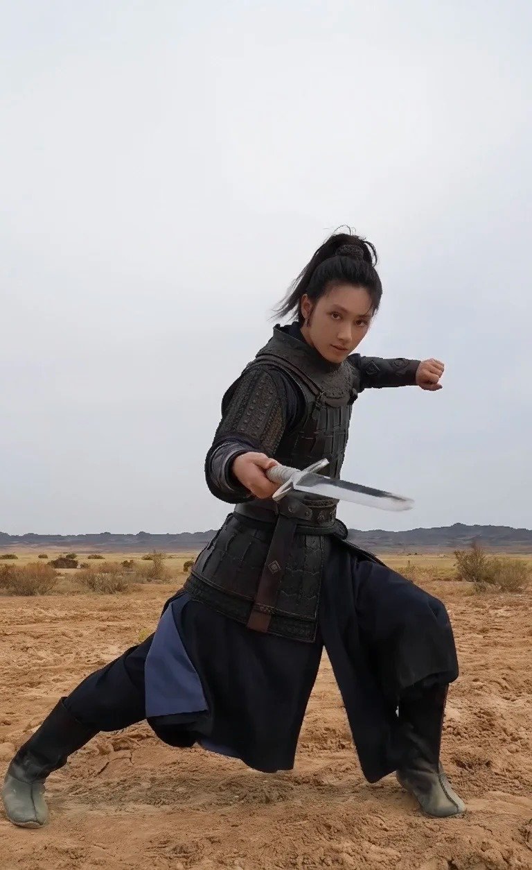 文俊辉于吉牛罗这个眼神  文俊辉镖人新海报，于吉牛罗眼神鲨秒了一切！少主气势如虹