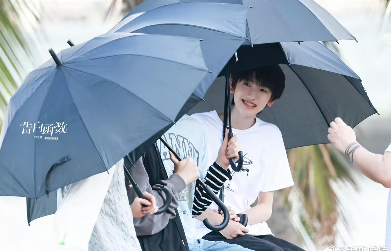 奇文 qw奇文 四代第一美帝 qw奇文 与你共振的夏天 
  我们在一起就不会让