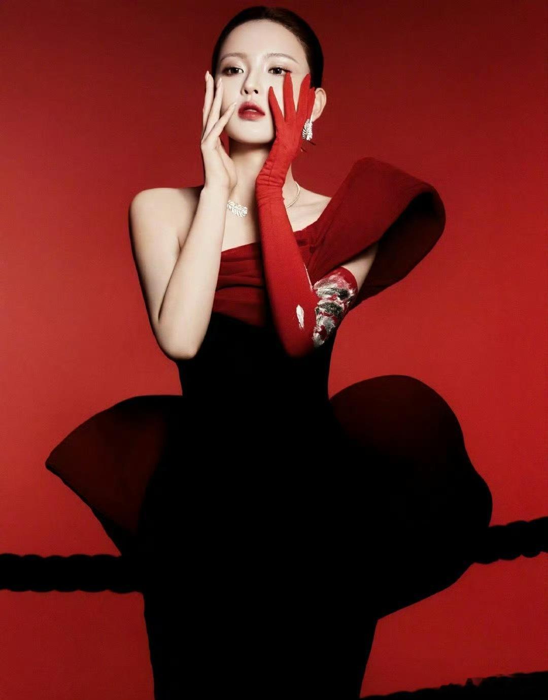 杨超越，沈月，王玉雯，陈瑶今日wb出图谁赢了 ​​​