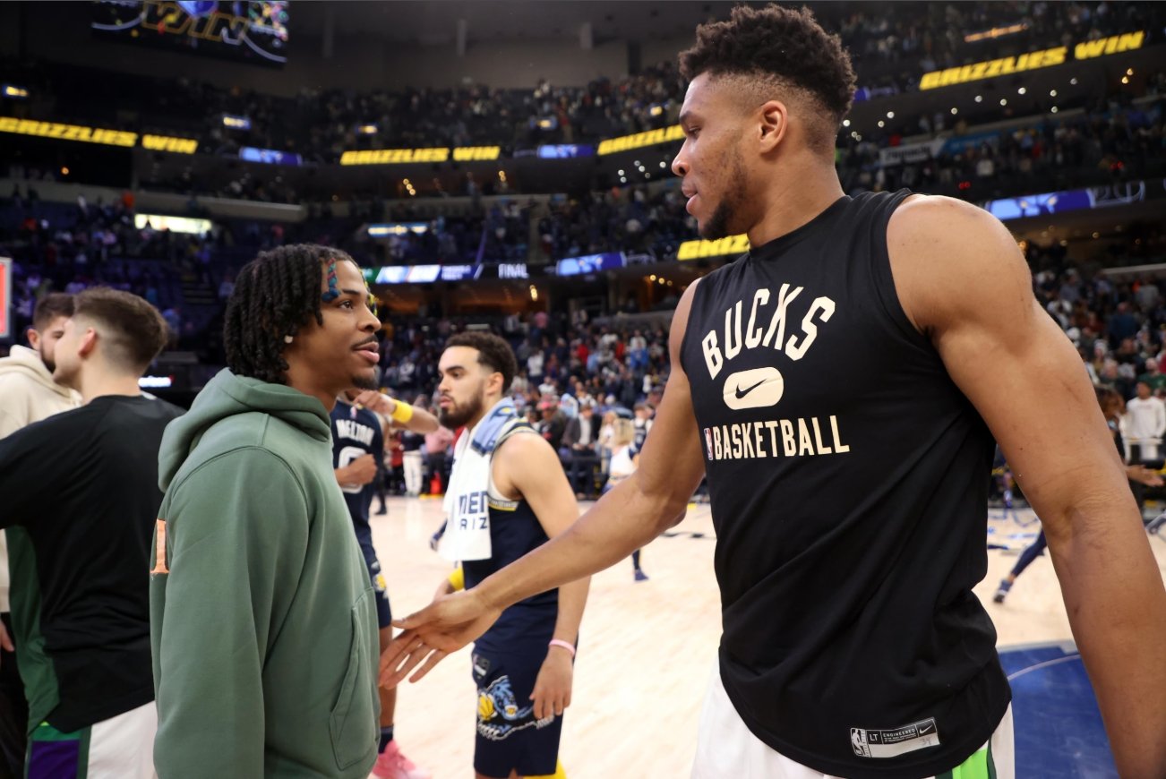 #雄鹿有意莫兰特#  据Evan Sidery报道，雄鹿是目前最想得到莫兰特的球