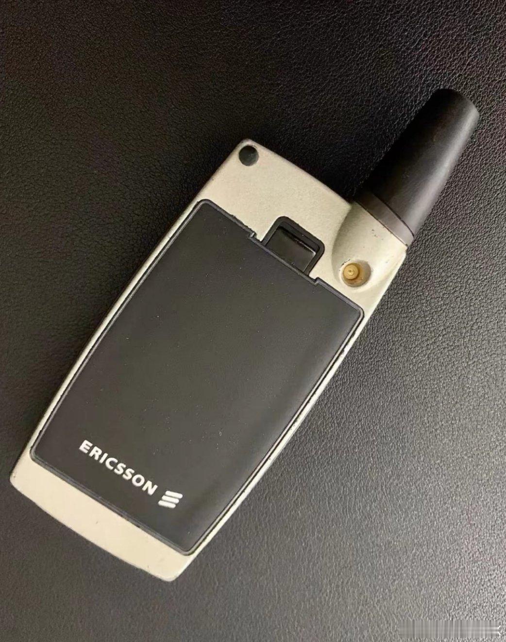 回头便知，我心只有你！刘德华2000年代言的爱立信T28，曾是多少人的白月光！当