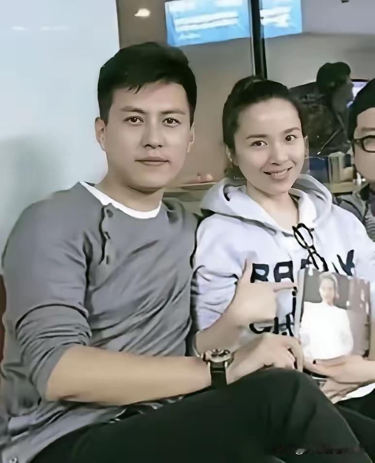 斬东
李佳
夫妻照