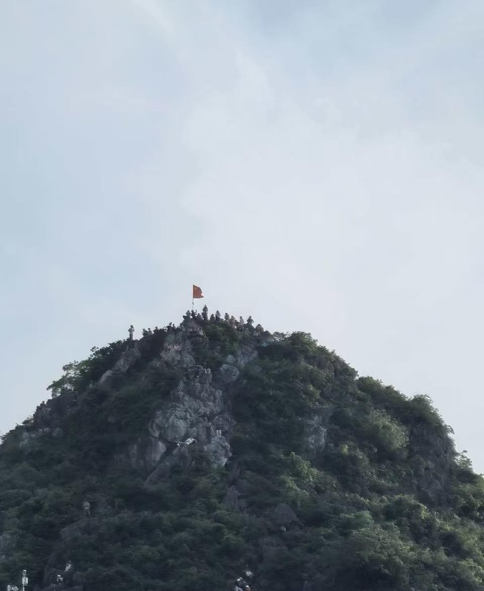 王心凌桂林演唱会，真正的山顶票

这真是桂林山水如画，山顶歌声悠扬啊，真是错过了