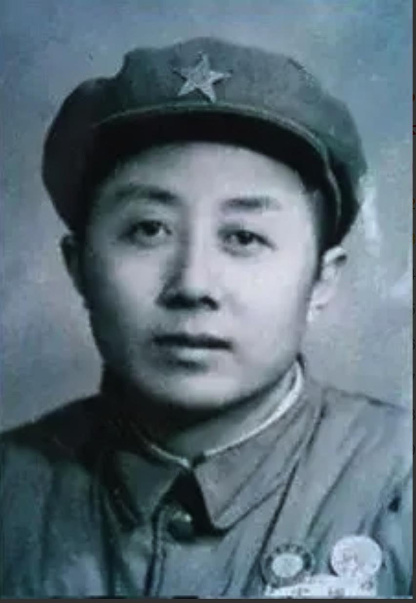 1939年，战士李仕亮与日军短兵相接，交战中，他被一名日军连刺两刀，可很快，他竟