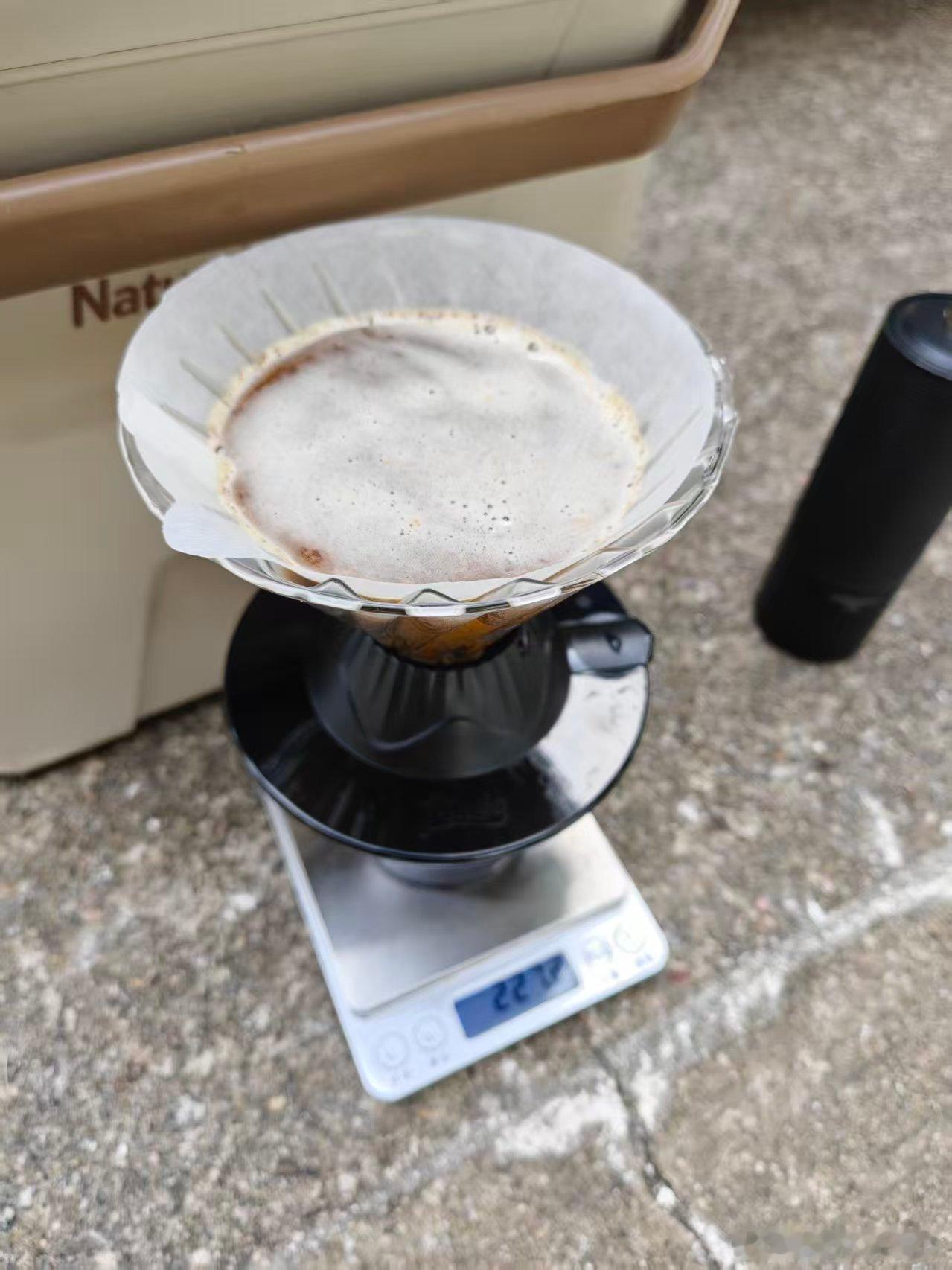 最近在各个地方连轴转基本是开车-活动拍摄-充电还有很多媒体老师是全国跑飞机-活动