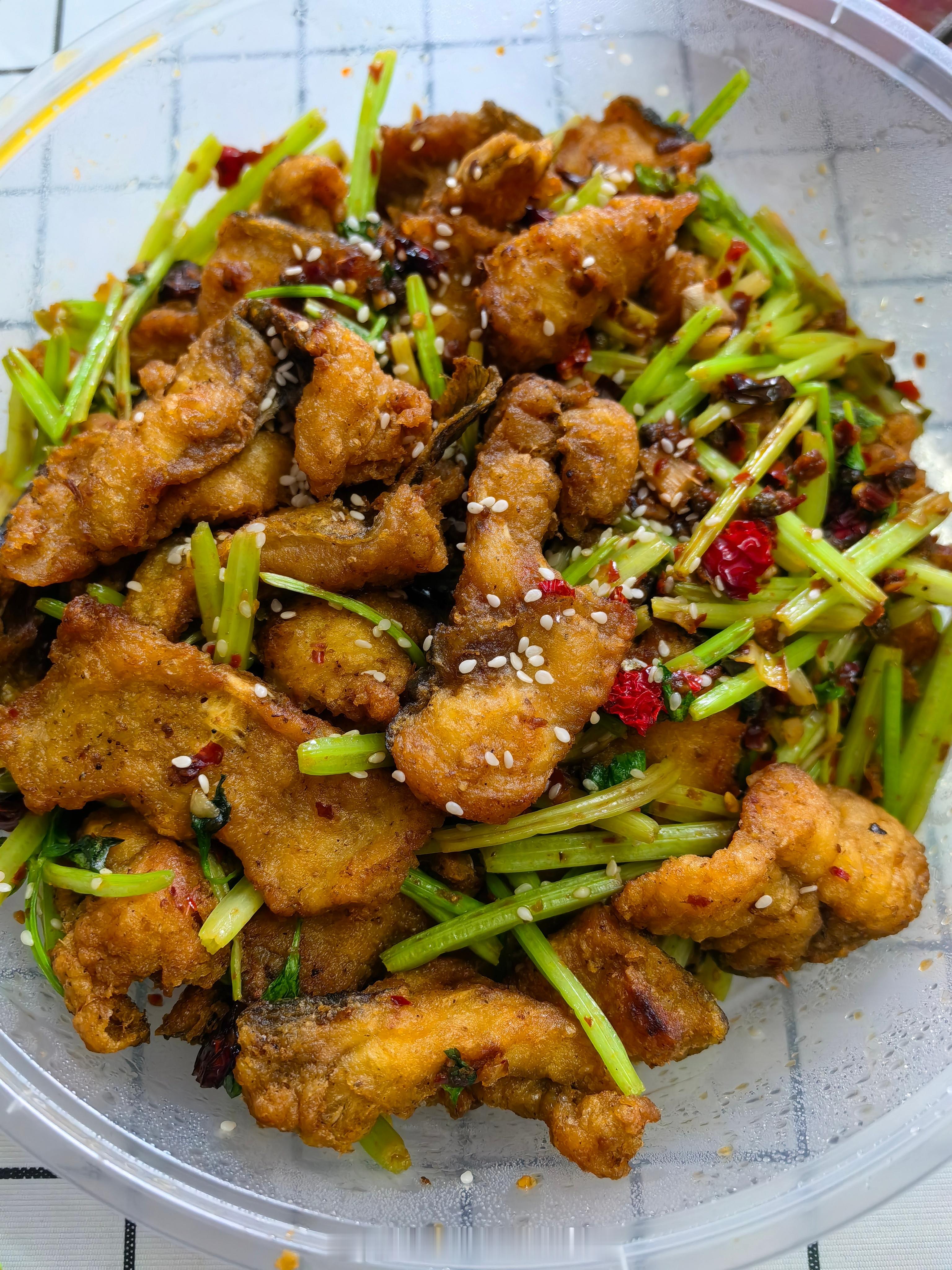 以后我要细嚼慢咽，前两天大嫂准备的早餐太多了给我撑的胃到现在都不舒服[笑cry]