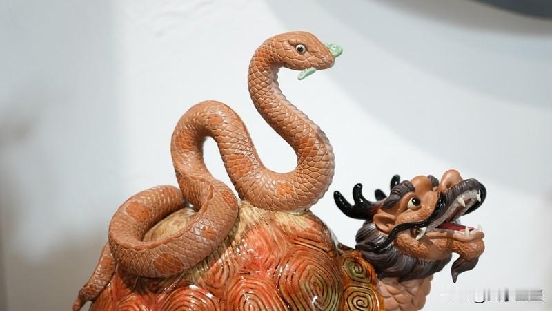 十二生肖的贫富不能一概而论。像生肖鼠，一生谨慎勤劳，爱存钱，晚年钱花不完，孩子出