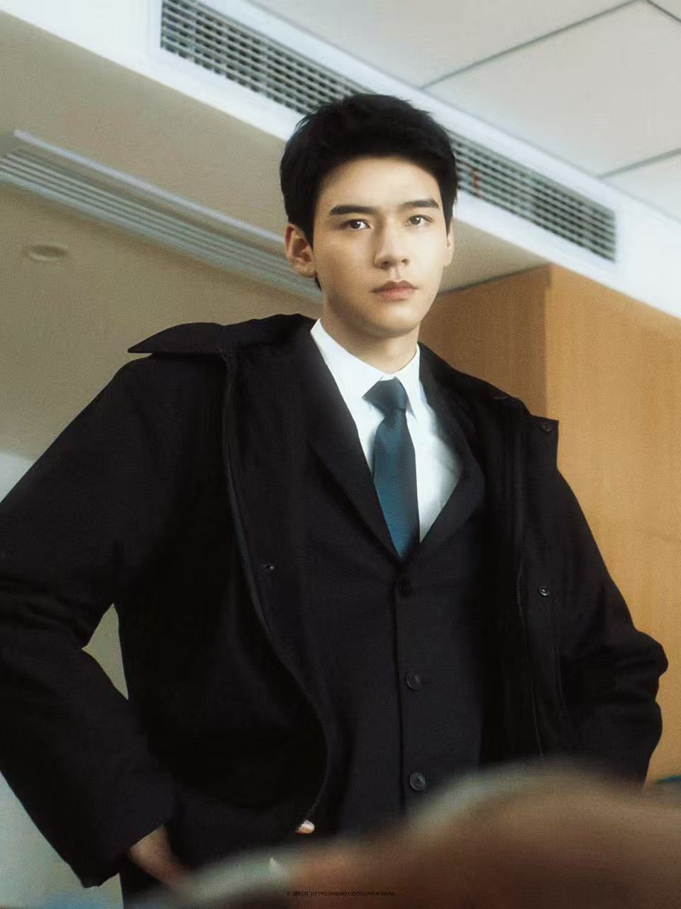 龚俊 高干文男主 谁懂啊！龚俊把高干文男主的清冷克制演活了，沈法身上的专业感与责