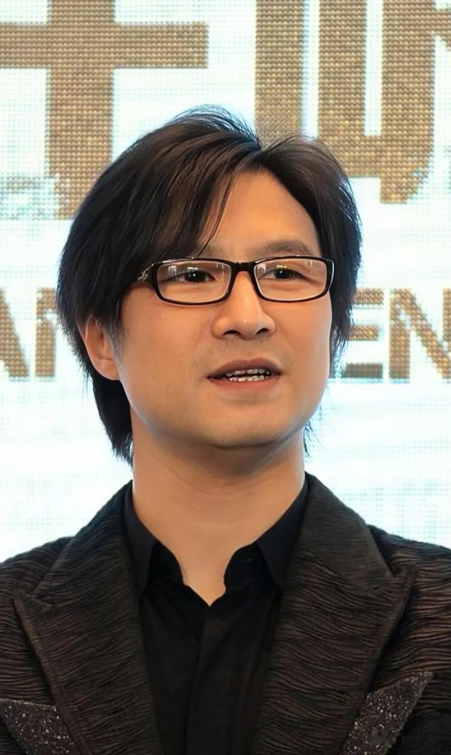 四位“转腚导师”的回应，一起来看看:

高导第一个回应:这首歌我听了十几遍，我就