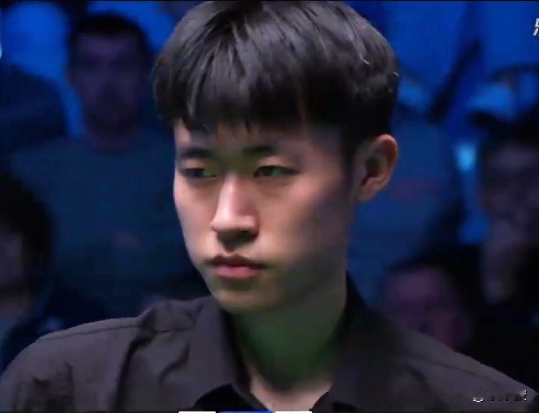 威尔士公开赛资格赛第一轮结束，7名中国球员晋级。刚刚，白雨露3-4负于塔希尔。今