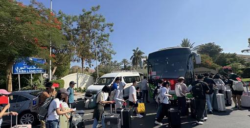 这一次撤侨信号与以往真的不一样，十一国同时都在疯狂撤离以色列。这种现象预示着一个