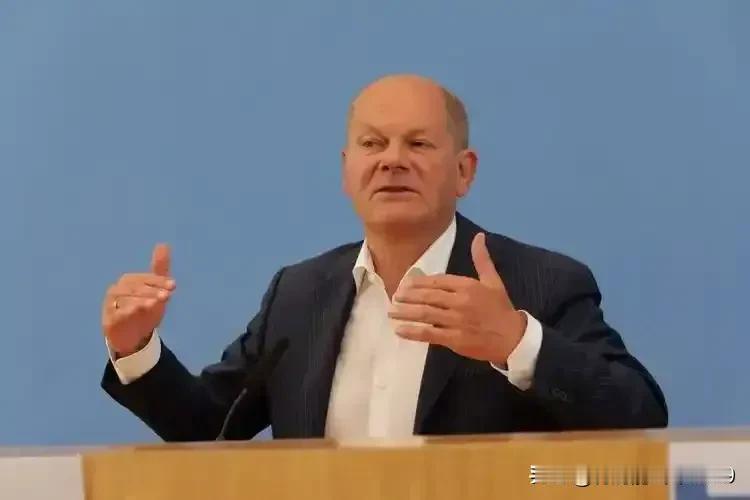 默克尔一手缔造的伟大德国让舒尔茨葬送了。
    首先是俄乌战争中北溪管道被炸。